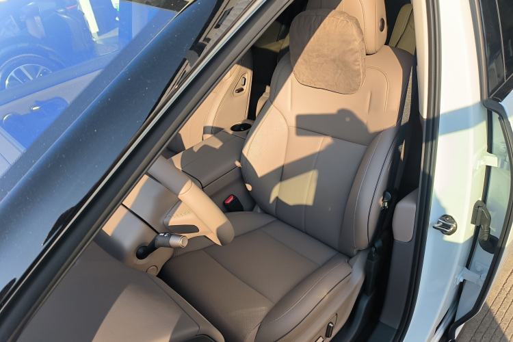 Used Li Auto Li Auto i8 2025 Model Standard Version