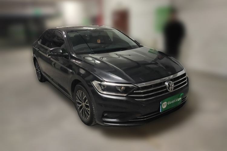 Used Volkswagen Sagitar 2021 280TSI DSG Comfort Connect Edition Front Right 45 Deg