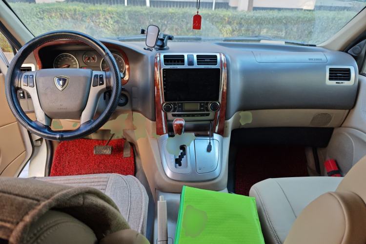 Used Jinbei Grace 2010 2.7L 3rd Generation – Yuling Flagship 2TR
