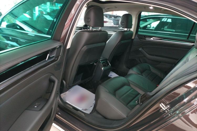 Used Volkswagen Phideon 2018 380TSI Two-Wheel Drive Business Edition
