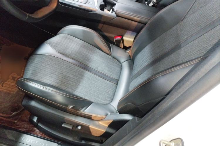 Used Peugeot 5008 2019 380THP 5-Seater Elite Edition Left Front Seat