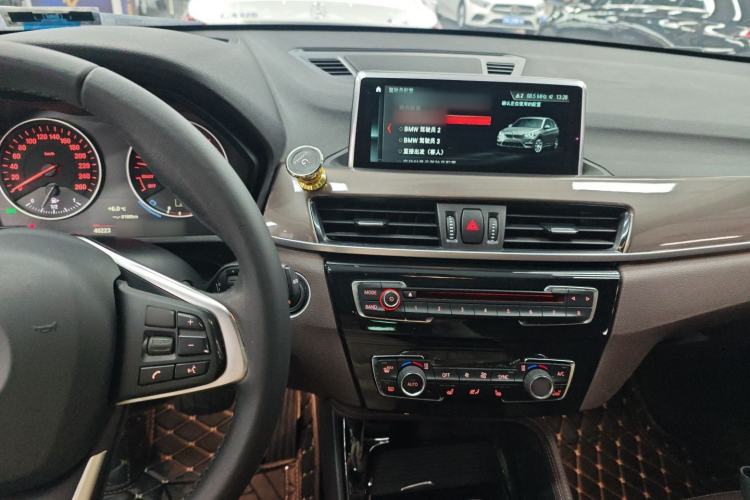 Used BMW X1 2018 xDrive20Li Luxury Model
