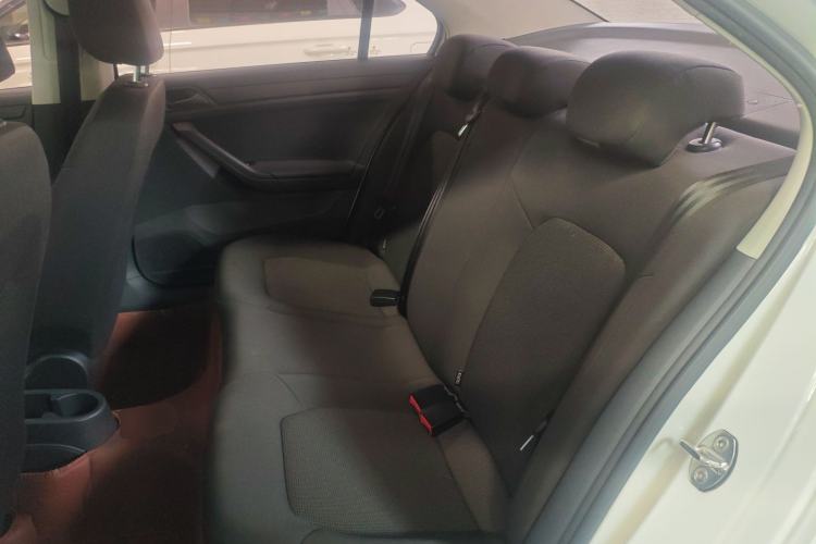 Used Volkswagen Jetta 2017 1.4L Manual Fashion Edition
