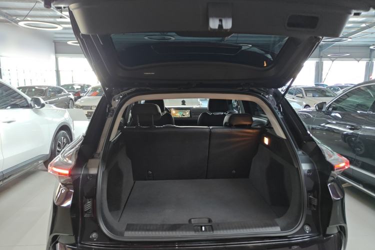 Used NETA U 2023 NETA U-Ⅱ 400 U Show Edition – Lithium Iron Phosphate