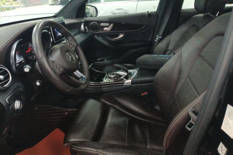 Used Mercedes-Benz GLC 2018 GLC 260 4MATIC Dynamic Edition Left Front Seat