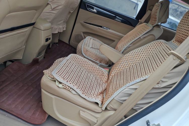 Used Baojun 730 2016 1.5L Manual Comfort Version 7 Seats China V Emission Standard