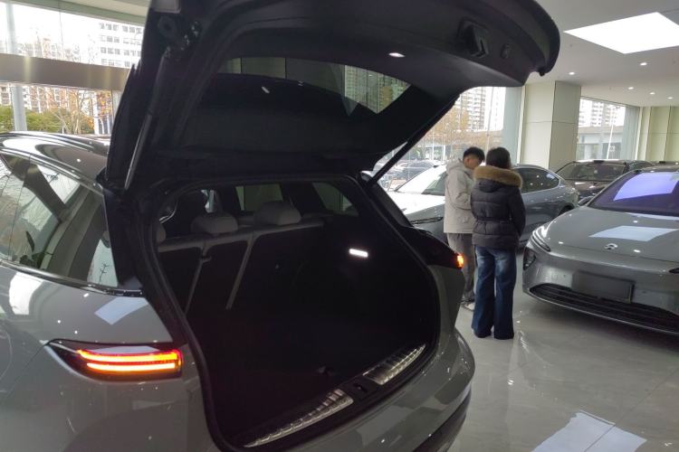 Used Nio ES6 2024 75 kWh