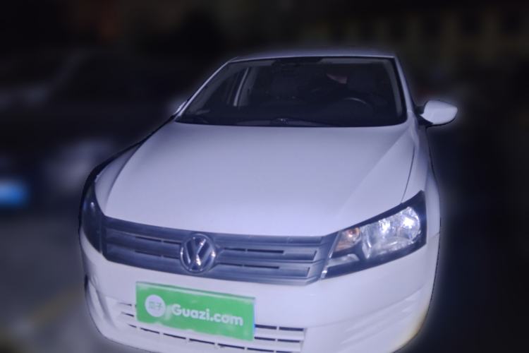 Used Volkswagen Santana 2015 1.6L Manual Fashion Edition Front