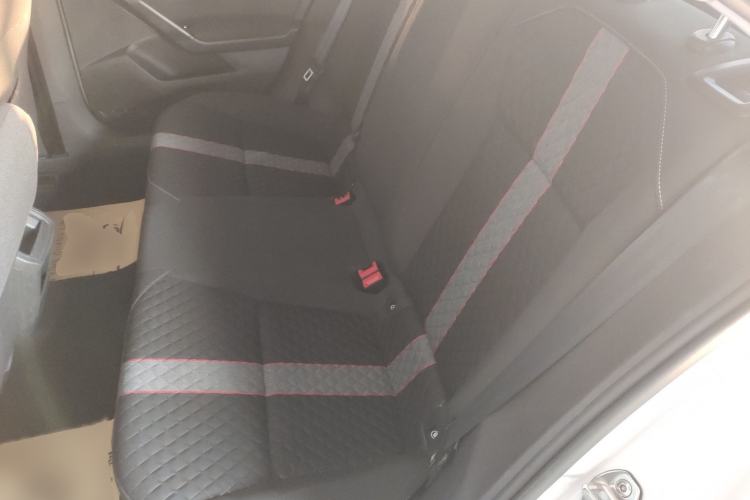 Used Volkswagen Lamando 2019 230TSI DSG Fashion Edition China VI
