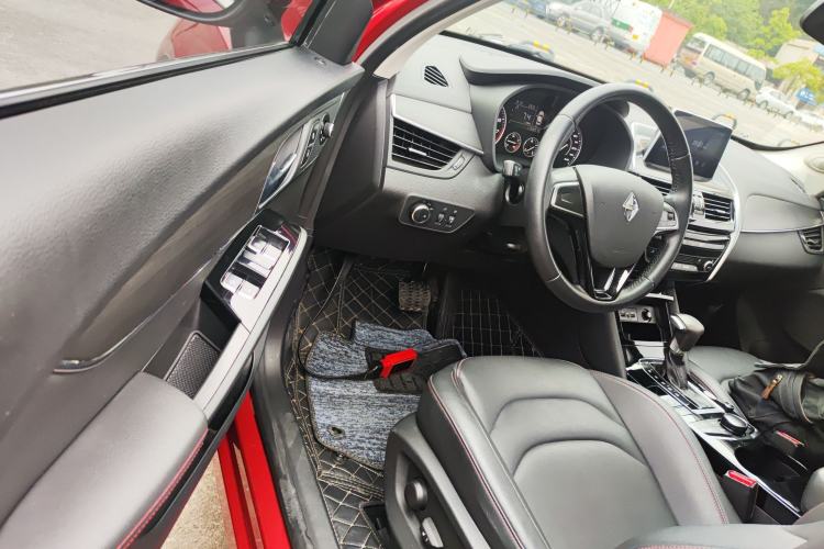 Used BORGWARD BX5 2017 20TGDI Automatic Two-Wheel Drive Pioneer Edition
