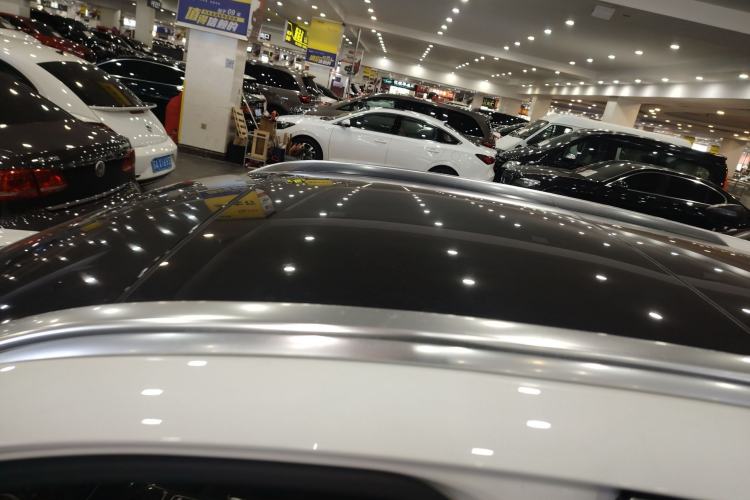 Used Mercedes-Benz GLC 2016 GLC 260 4MATIC Luxury Model