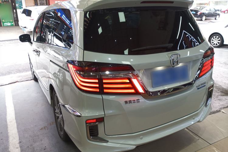 Used Honda Elysion 2019 2.0L Hybrid Luxury Edition
