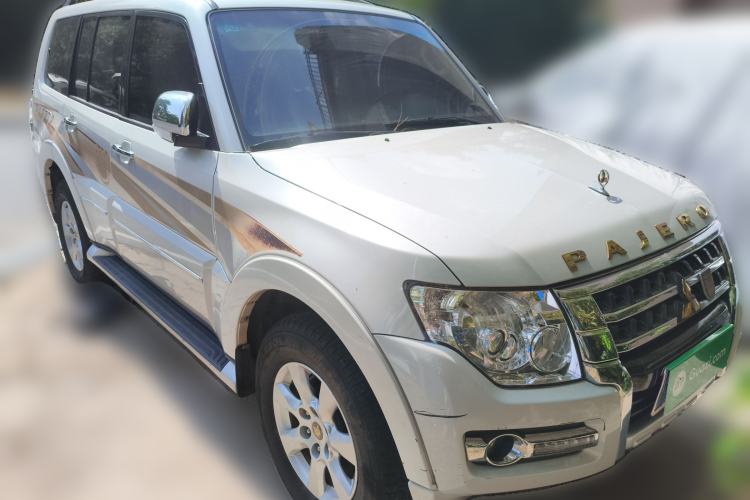 Used Mitsubishi Pajero 2020 Collection Edition 3.0L Automatic Prestige Off-Road Version
