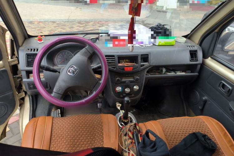 Used BAIC Weiwang 306 2013 1.2L Value Edition Basic 7-Seater A12 China IV Standard Center Console
