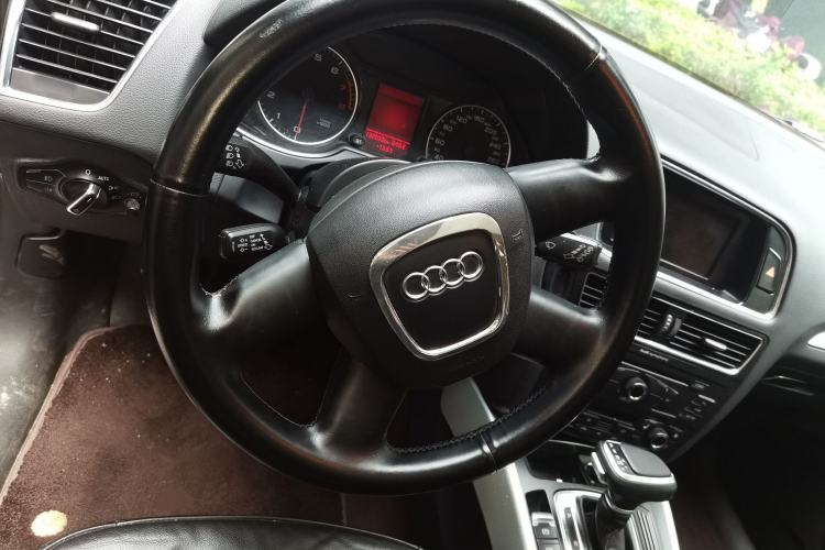 Used Audi Q5 2011 2.0TFSI Technology Model