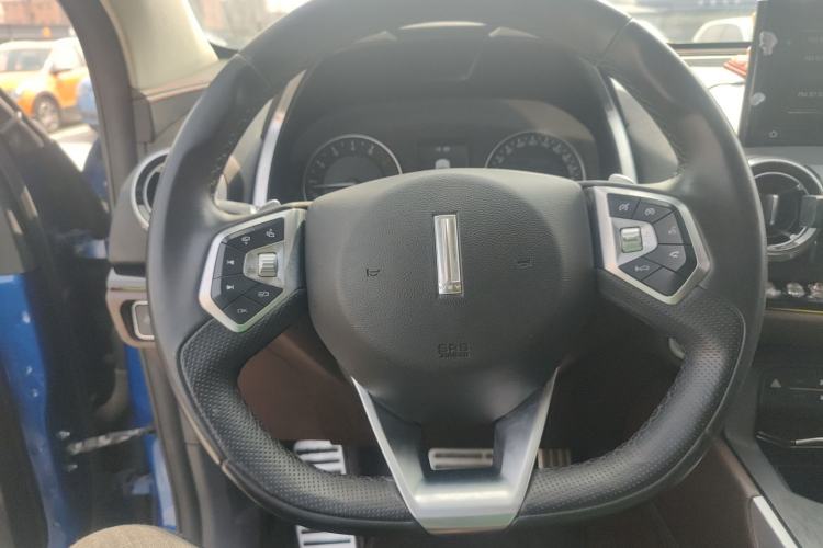 Used Wey VV5 2017 2.0T Ultra-Luxury Version
