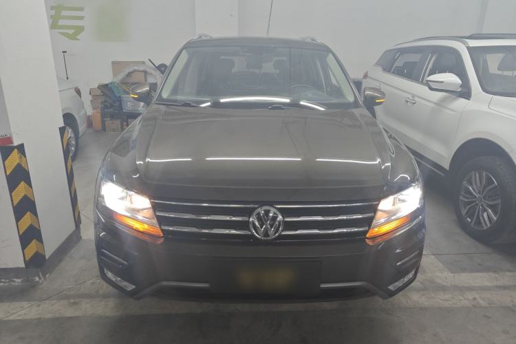 Used Volkswagen Tiguan L 2018 330TSI Automatic Two-Wheel Drive Luxury Edition Front