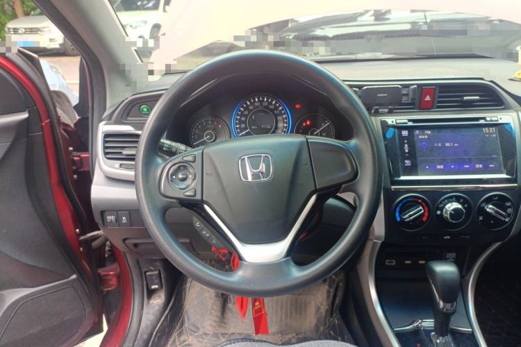 Used Honda Crider 2013 1.8L automatic luxury edition
