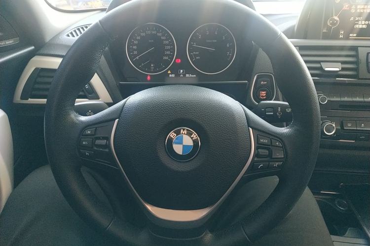 Used BMW 2 Series 2014 220i Leading Model