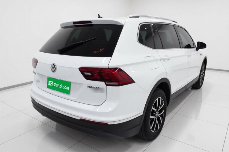 Used Volkswagen Tiguan L 2017 330TSI Automatic Two-Wheel Drive Luxury Edition
