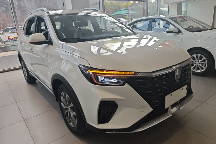 Used Roewe RX5 2023 PLUS 330TGI Automatic Trendsetting Smart Edition