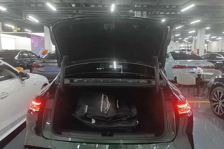 Used Geely Galaxy 8 2025 130km EM-P Starship Edition