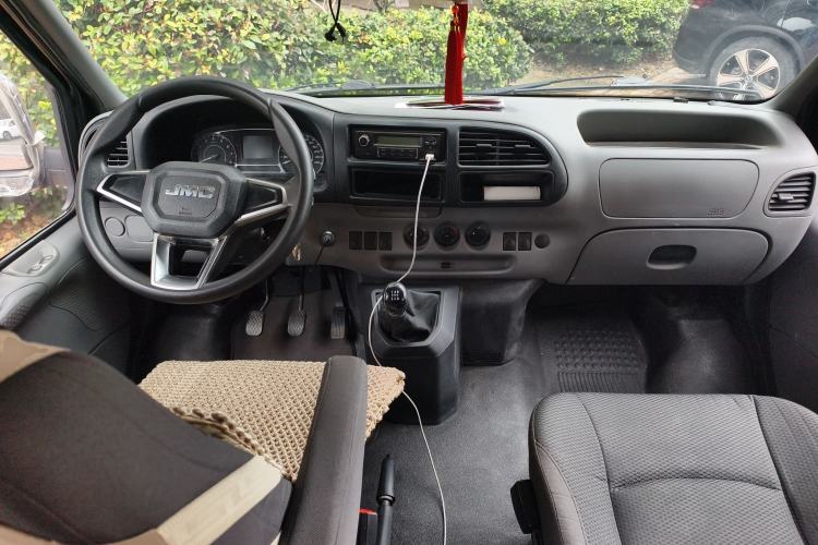 Used JMC Transit 2017 2.8T Commercial Version Long Wheelbase Mid-Roof 6/7/8-Seater JX493