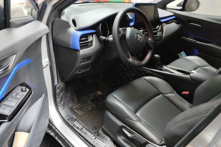 Used Toyota IZOA 2020 2.0L Yichi Version Driver Seat