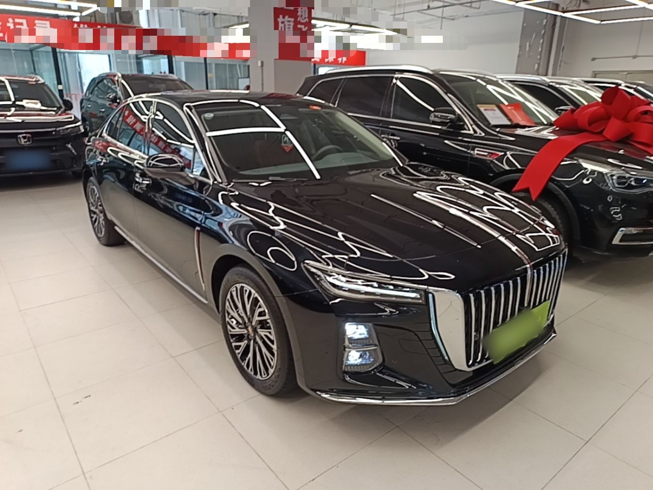 Hongqi H5 2025 2.0T Automatic Flag Edition – 500 000 Units Commemorative Version — снимка 3