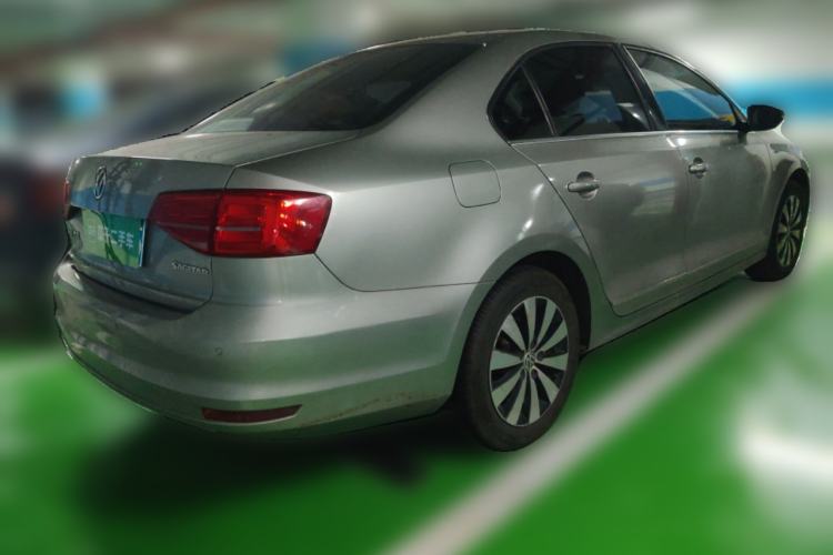 Used Volkswagen Sagitar 2015 230TSI Automatic Luxury Model
