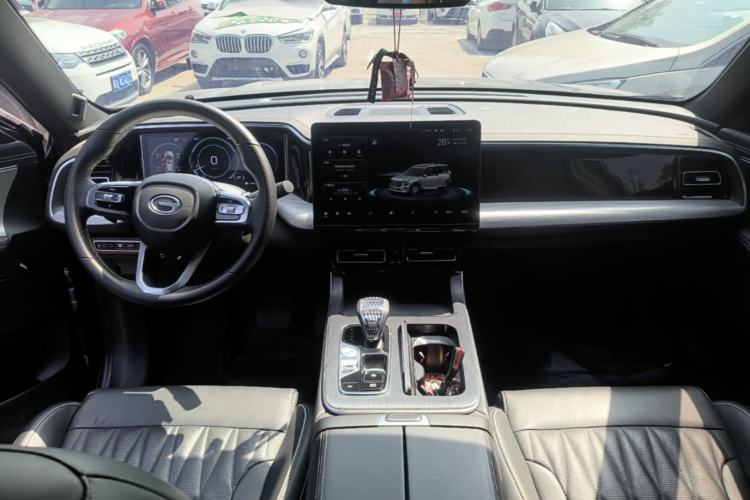 Used GAC Trumpchi GS8 2022 Linghang Series 2.0 TGDI Two-Wheel-Drive Luxury Smart Connectivity Version (7 Seats)