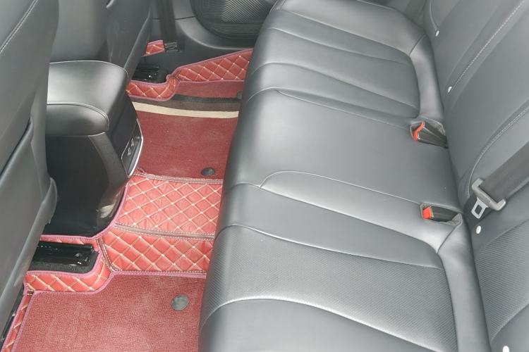 Used Roewe i5 2020 1.5L Manual 4G Connect Leehao Flagship Edition Interior 8