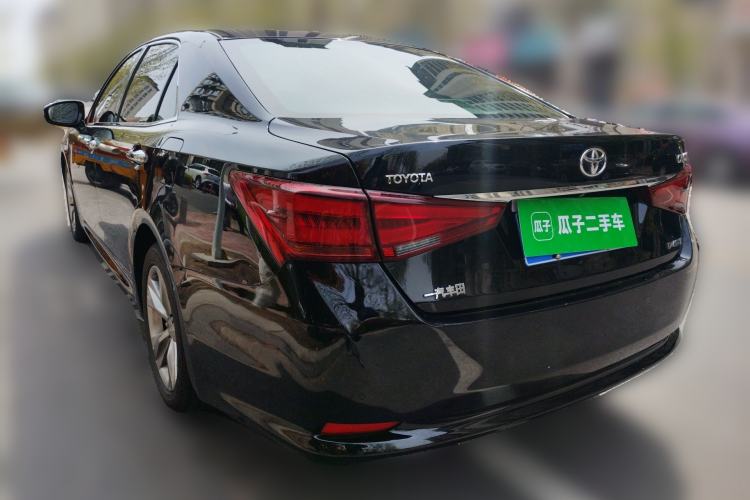Used Toyota Crown 2015 2.0T Fashion Edition Rear Left 45 Deg