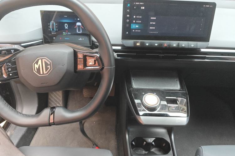 Used MG 4 EV 2023 415 km Range Sea-Faring Champion Edition Center Console