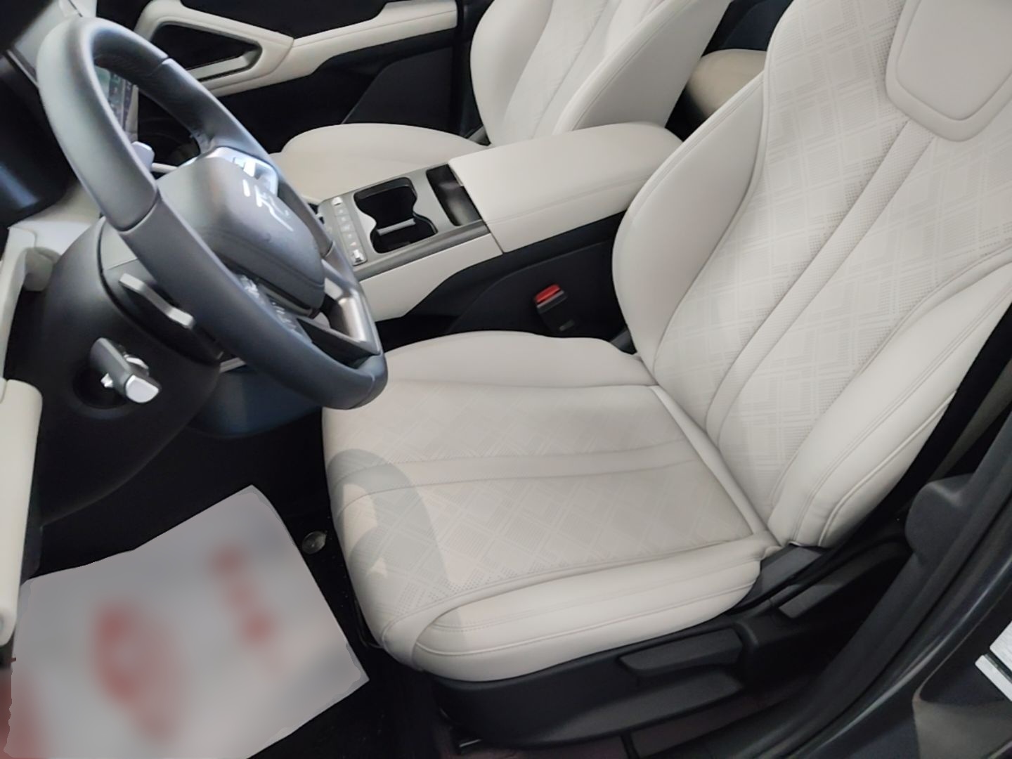 BYD Yuan UP 2025 Intelligent Driving Version 401 KM Dynamic Edition — снимка 17