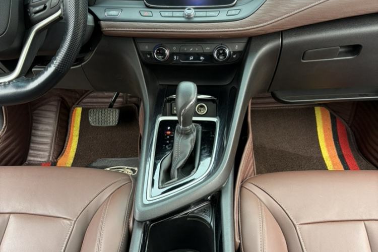 Used Buick GL6 2018 18T 6-Seater Luxury Model