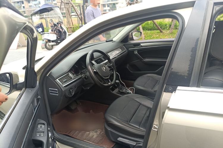 Used Volkswagen Bora 2016 1.6L Automatic Comfort Model Driver Seat