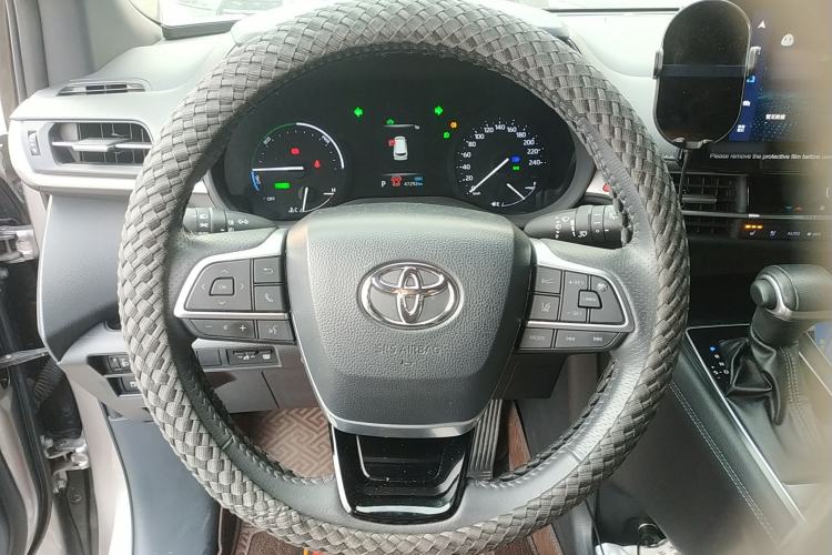 Used Toyota Sienna 2021 2.5L Hybrid Premium Edition
