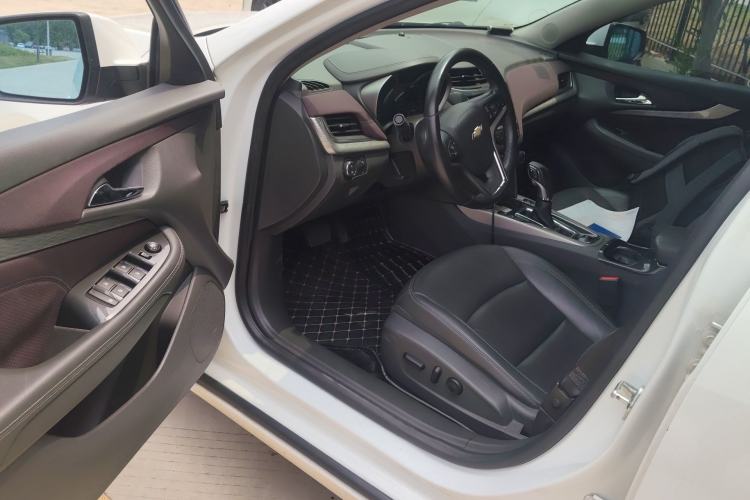 Used Chevrolet Malibu 2016 1.6T Automatic Luxury Edition Driver Seat