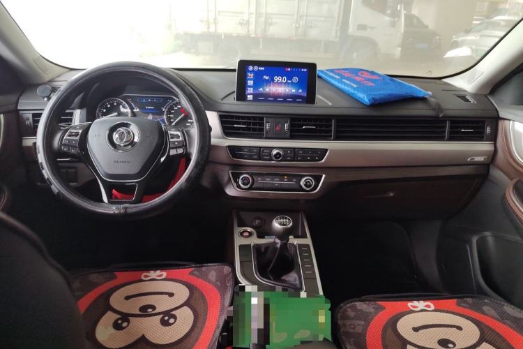 Used FORTHING Joyear X5 2017 Jingxiang Series 1.5T Manual Luxury Model
