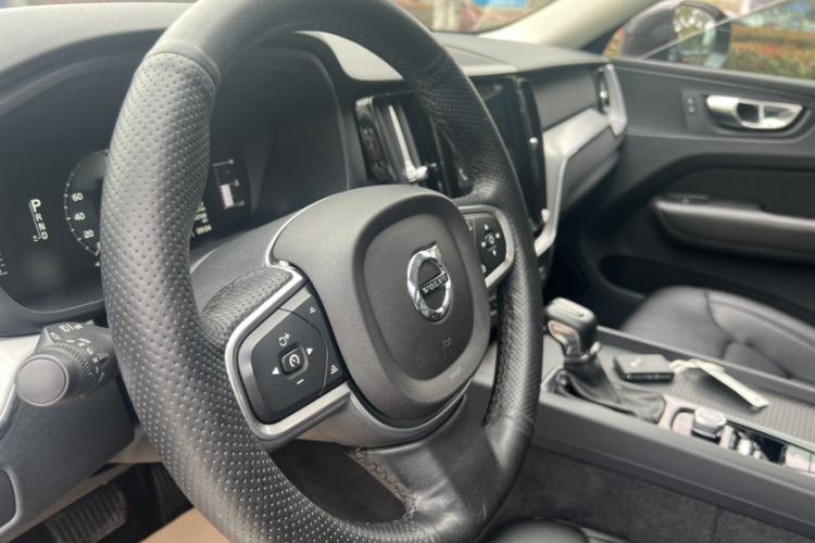 Used Volvo XC60 2018 T4 Zhiyi Edition