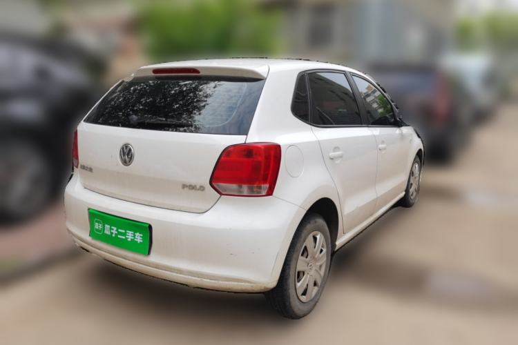 Used Volkswagen Polo 2013 1.4L Manual Fashion Edition
