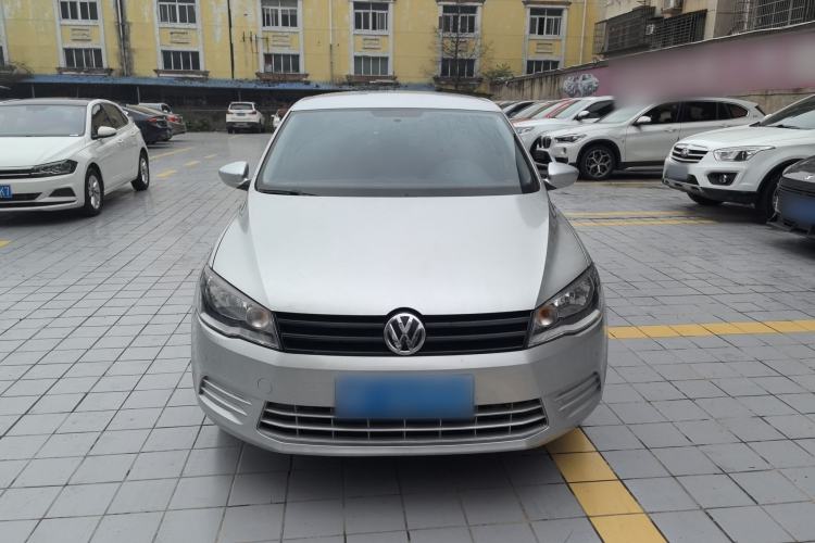 Used Volkswagen Jetta 2015 Value Edition 1.6L Manual Fashionable Style Front