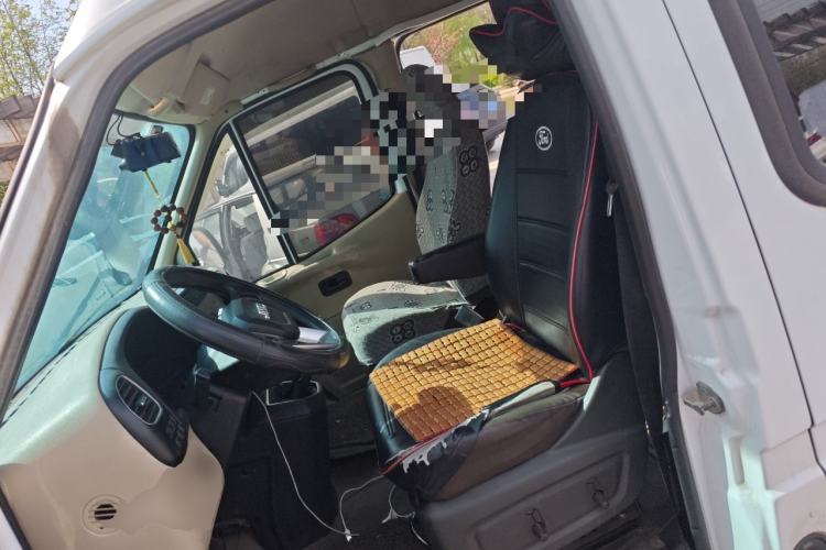 Used JMC Transit 2020 2.8T Business-Grade Long-Wheelbase Mid-Roof 9-Seater China V Emission Standard JX493 Left Front Seat