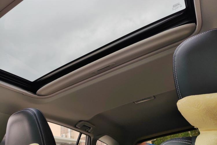 Used Toyota RAV4 2016 2.0L CVT Two-Wheel Drive Smart Edition China V Standard Headliner