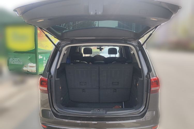 Used Volkswagen Sharan 2018 280TSI Enjoyment Model 7 Seats Trunk