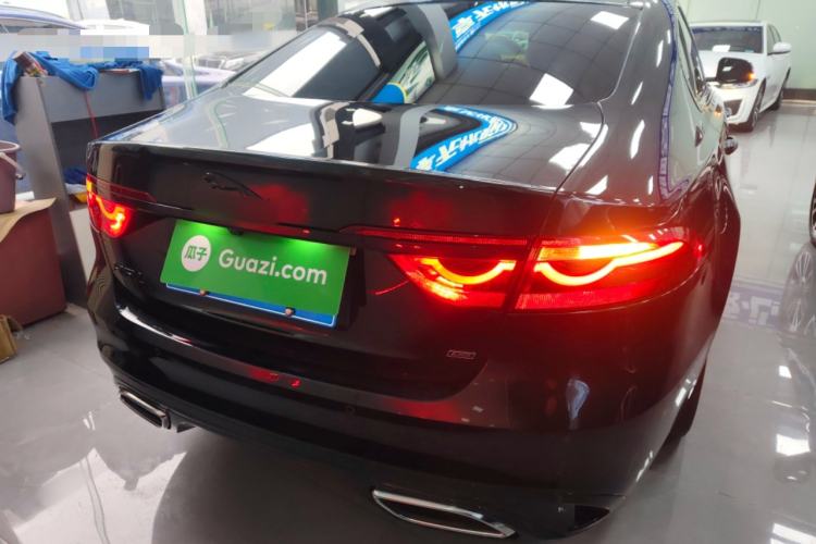 Used Jaguar XFL 2021 XFL 2.0T P250 All-Wheel-Drive Shimmering Black Sport Edition
