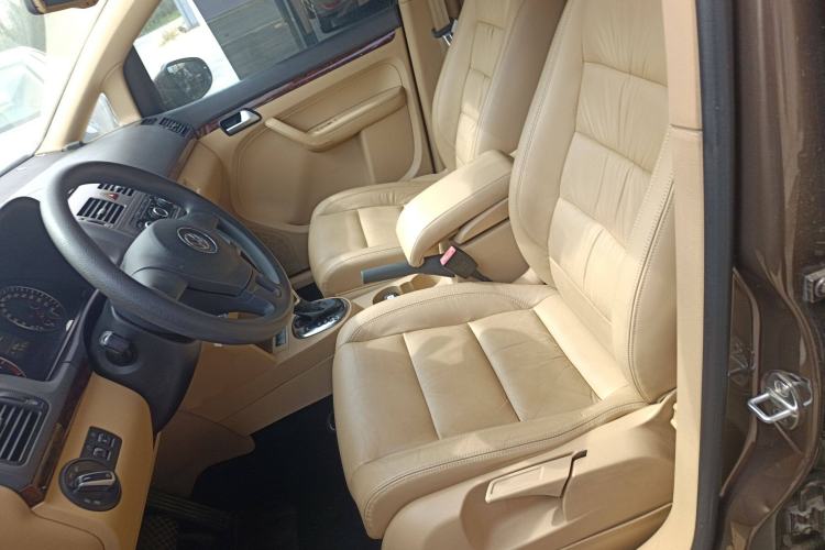 Used Volkswagen Touran 2015 1.4T DSG Comfort Edition 5 Seats
