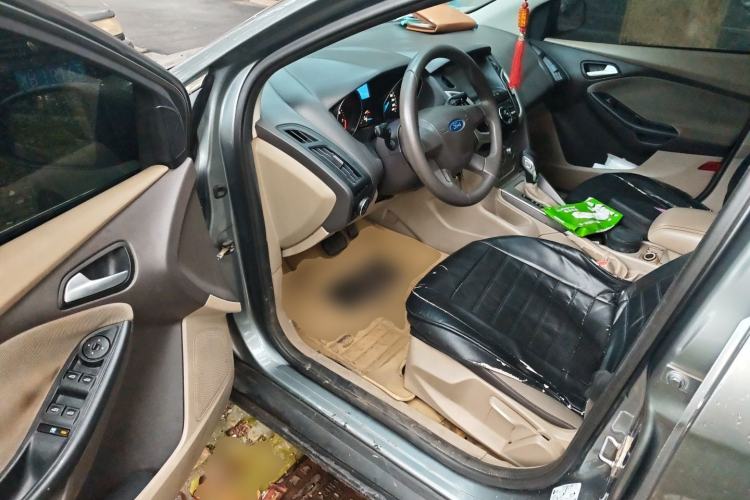 Used Ford Focus 2012 Sedan 1.6L Automatic Comfort Model
