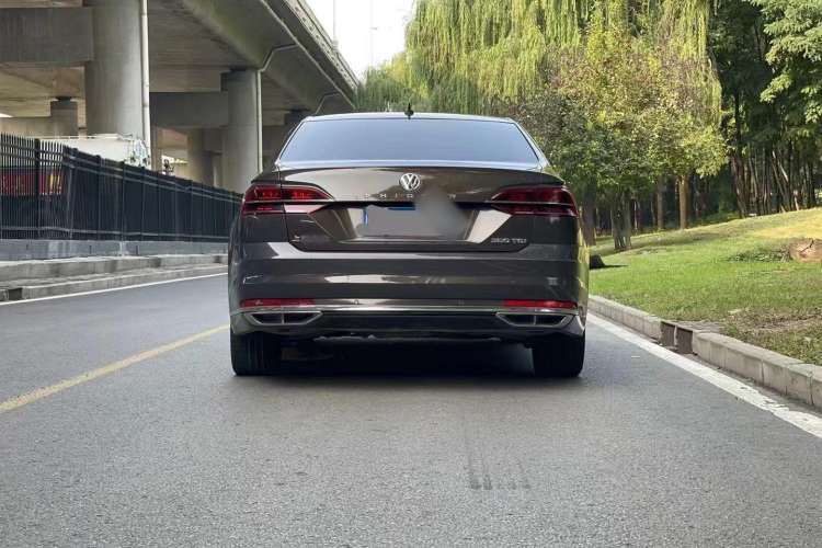 Used Volkswagen Phideon 2019 380TSI Two-Wheel Drive Business Edition China VI Standard

